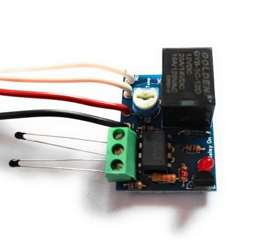Picture of Mini home differential thermostat solar water heating pump controller 12V 10A